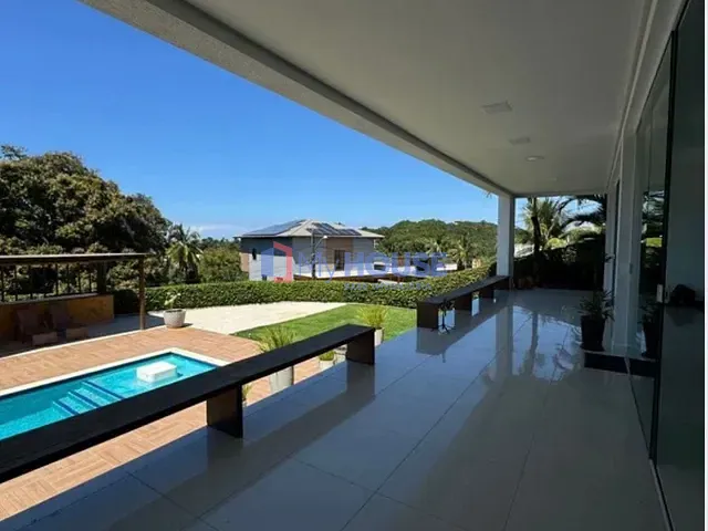 Casa 4 quartos e 2 banheiros, à venda ou para alugar, no bairro São Francisco em Ilhéus