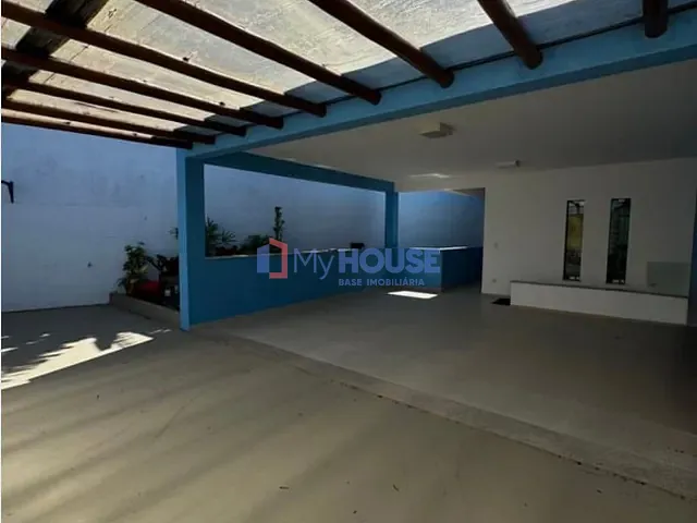 Casa 4 quartos e 2 banheiros, à venda ou para alugar, no bairro São Francisco em Ilhéus