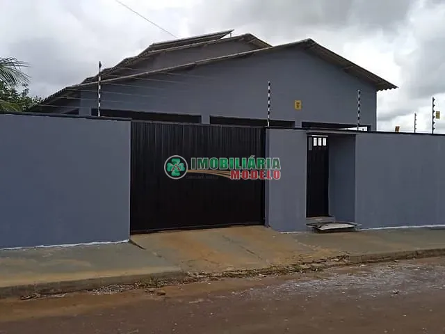 Casa 2 quartos e 1 banheiro, à venda, no bairro Flambloyant em Canarana