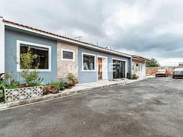Casa com 108m² 3 quartos e 2 banheiros, à venda, no bairro Paloma em Colombo