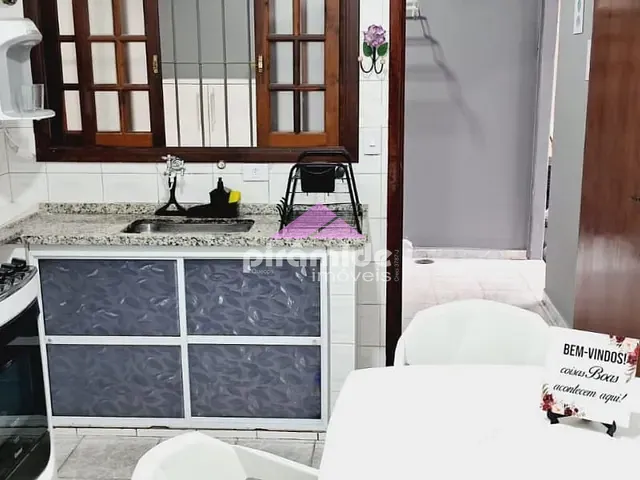 Casa 4 quartos e 3 banheiros, à venda ou para alugar, no bairro Centro em Caraguatatuba