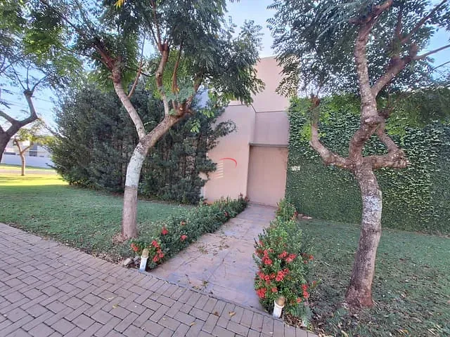 Casa com 500m² 3 quartos e 5 banheiros, à venda, no bairro Esperança em Londrina