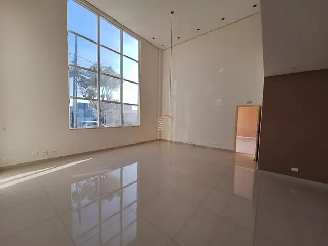 Casa com 500m² 3 quartos e 5 banheiros, à venda, no bairro Esperança em Londrina
