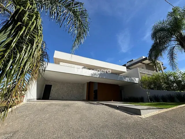 Casa com 490m² 3 quartos e 5 banheiros, à venda, no bairro Residencial Anaville em Anápolis