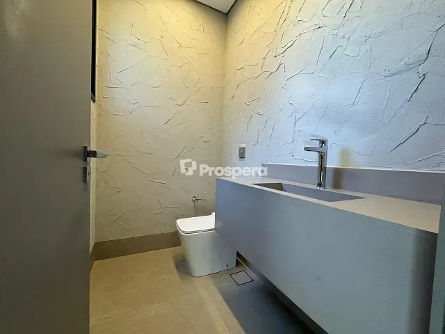 Casa com 490m² 3 quartos e 5 banheiros, à venda, no bairro Residencial Anaville em Anápolis
