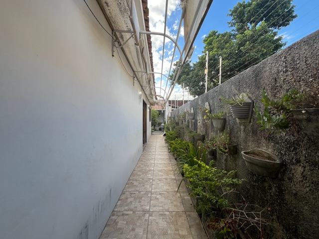 Casa com 350m², para alugar, no bairro Centro em Arapiraca