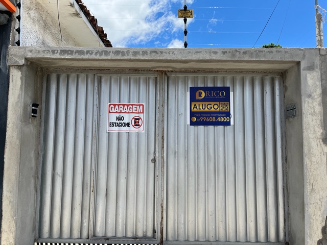 Casa com 350m², para alugar, no bairro Centro em Arapiraca
