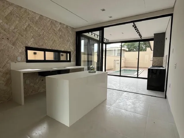 Casa com 360m² 3 quartos e 4 banheiros, à venda, no bairro Jardins Barcelona em Senador Canedo