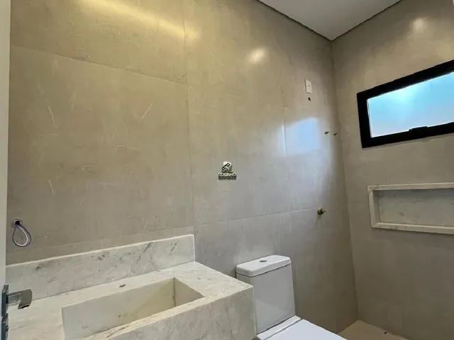 Casa com 360m² 3 quartos e 4 banheiros, à venda, no bairro Jardins Barcelona em Senador Canedo