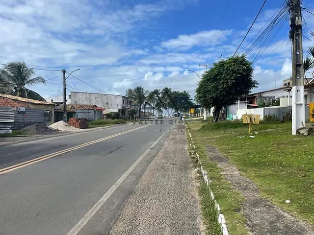 Casa 3 quartos e 1 banheiro, à venda, no bairro Olivença em Ilhéus