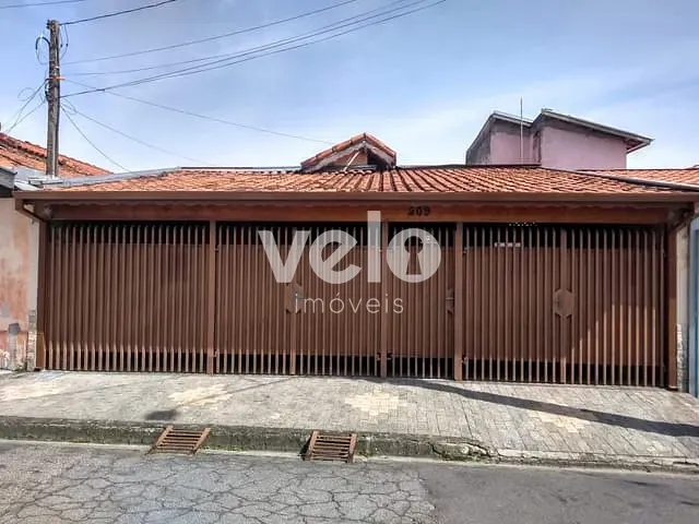 Casa com 200m² 2 quartos e 2 banheiros, à venda, no bairro Vila dos Comerciários 2 em Taubaté