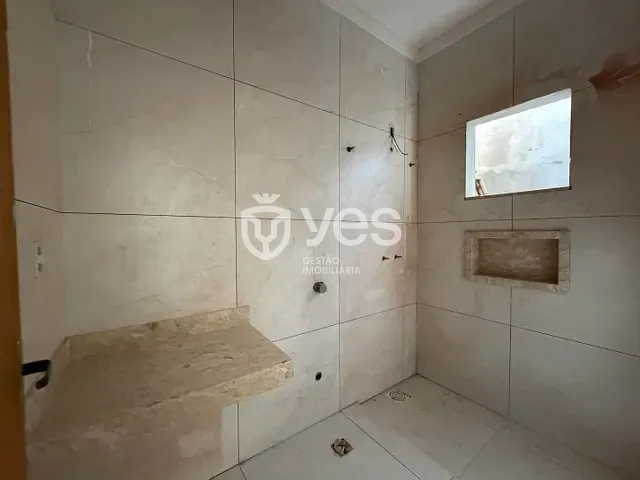 Casa 3 quartos e 2 banheiros, à venda, no bairro Parque das Mangabeiras em Araxá