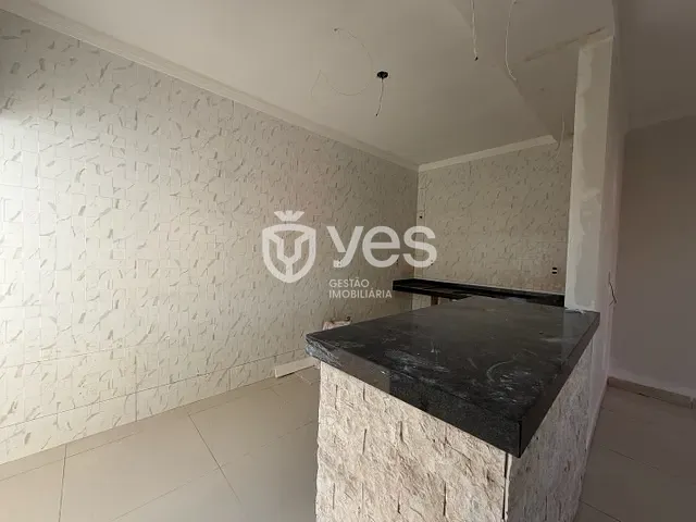 Casa 3 quartos e 2 banheiros, à venda, no bairro Parque das Mangabeiras em Araxá