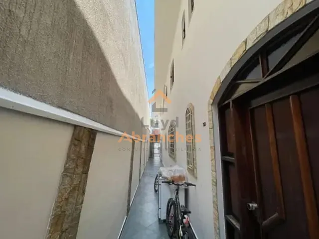 Casa com 200m² 3 quartos e 4 banheiros, à venda, no bairro Alto da Lapa em São Paulo