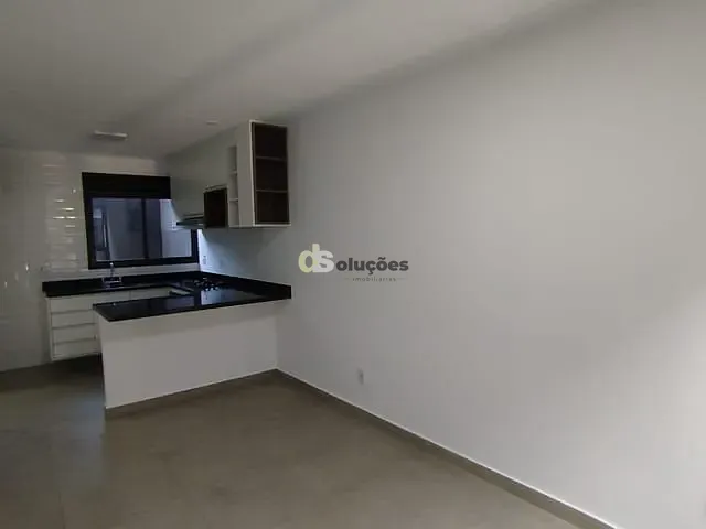 Casa 2 quartos e 1 banheiro, à venda ou para alugar, no bairro Vila Ipojuca em São Paulo