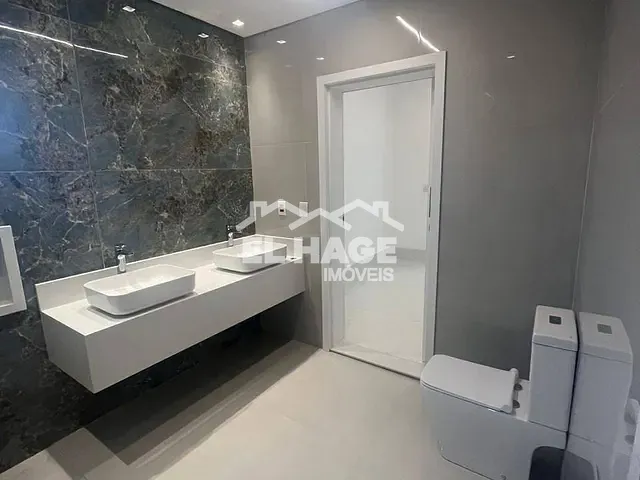 Casa com 465m² 3 quartos e 5 banheiros, à venda, no bairro Ribeirão do Lipa em Cuiabá
