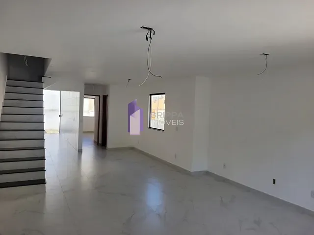 Casa 4 quartos e 3 banheiros, à venda, no bairro Maravista em Niterói