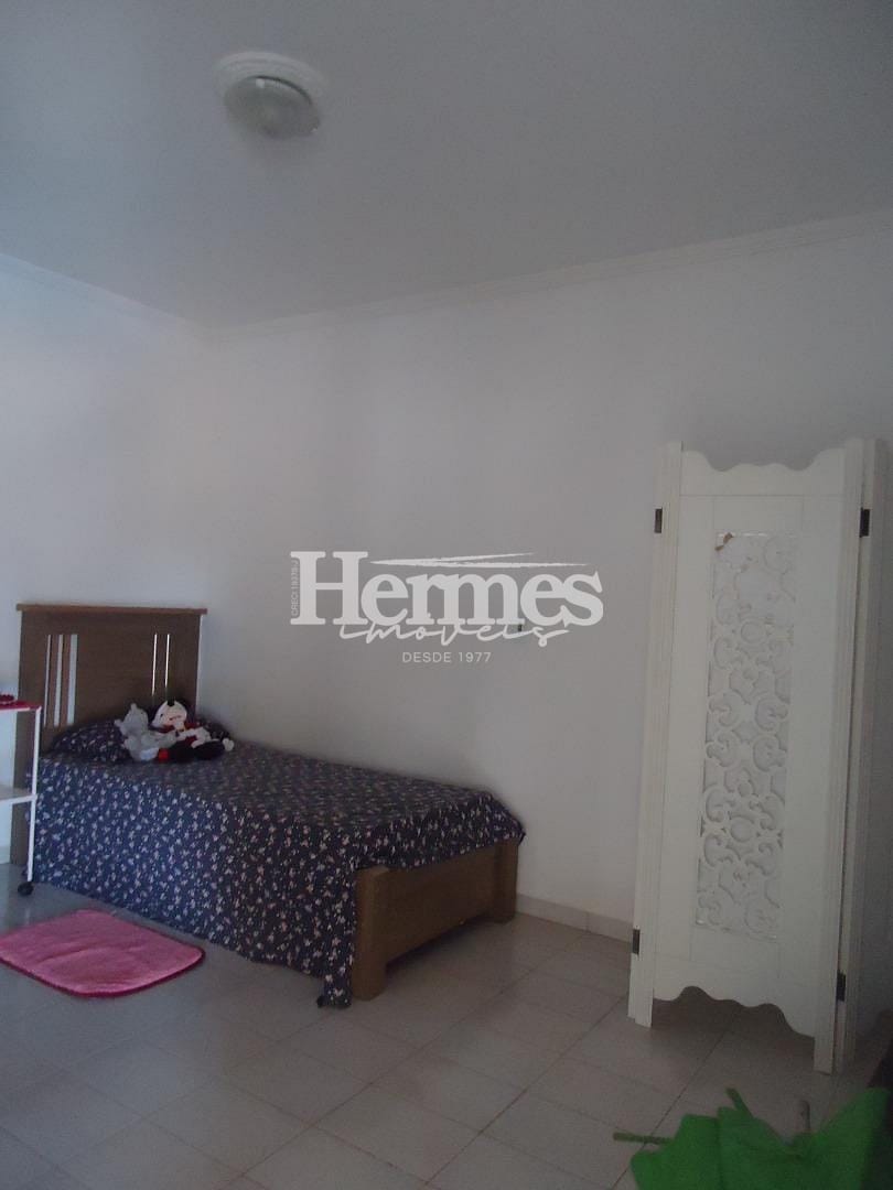 Casa, 4 quartos, 334 m² - Foto 30