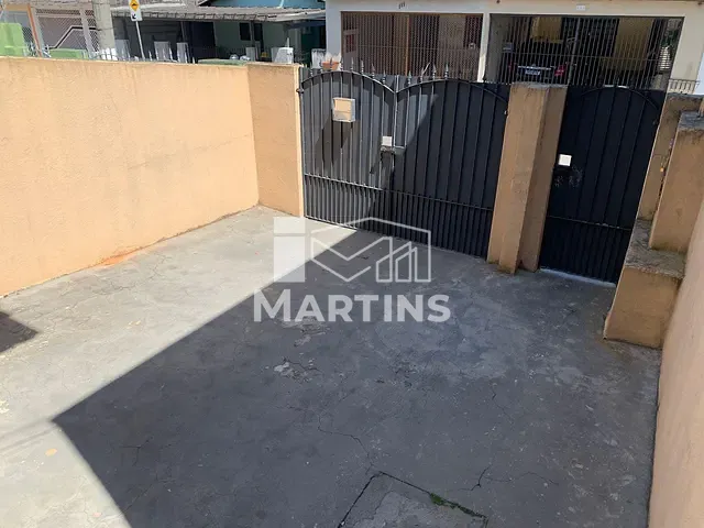 Casa 2 quartos e 1 banheiro, para alugar, no bairro Jardim Nadir em São Paulo