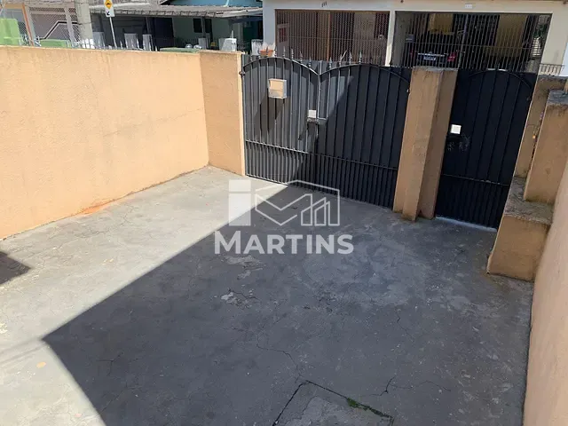 Casa 2 quartos e 1 banheiro, para alugar, no bairro Jardim Nadir em São Paulo