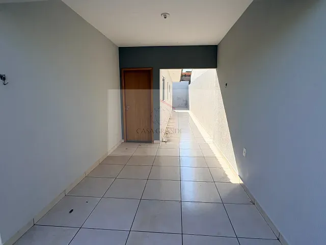 Casa com 149m² 3 quartos e 1 banheiro, à venda ou para alugar, no bairro Jardim Monte Carlo em Rolândia