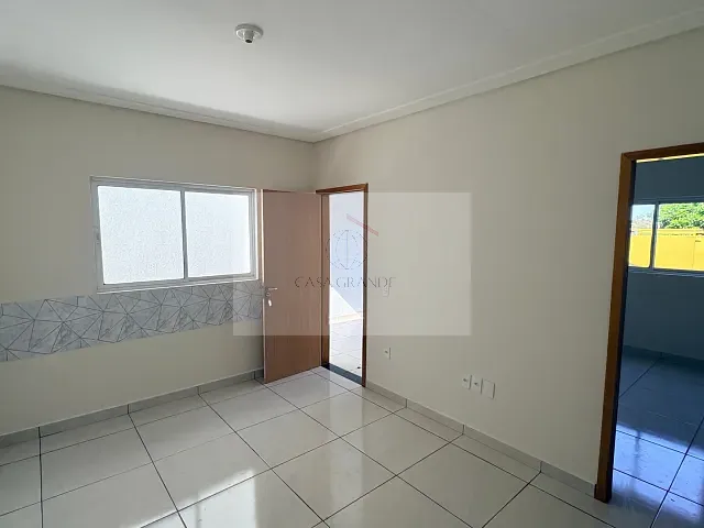 Casa com 149m² 3 quartos e 1 banheiro, à venda, no bairro Jardim Monte Carlo em Rolândia