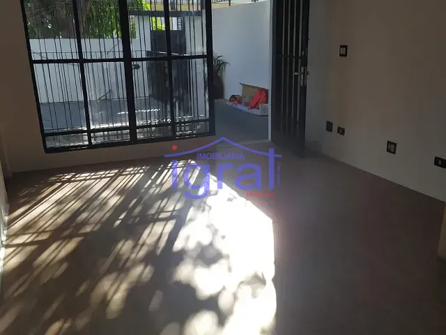 Casa com 270m² 2 quartos e 2 banheiros, à venda, no bairro Vila Monte Alegre em São Paulo