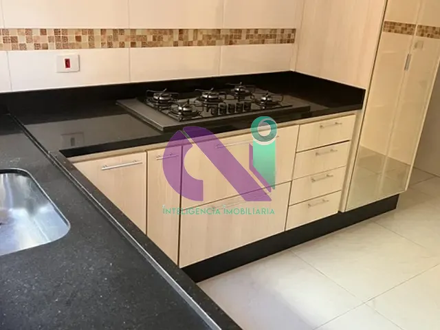 Casa 3 quartos e 2 banheiros, para alugar, no bairro Pestana em Osasco