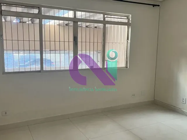 Casa 3 quartos e 2 banheiros, para alugar, no bairro Pestana em Osasco