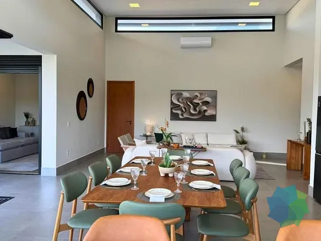 Casa com 700m² 4 quartos e 6 banheiros, à venda, no bairro Campos de Santo Antônio em Itu