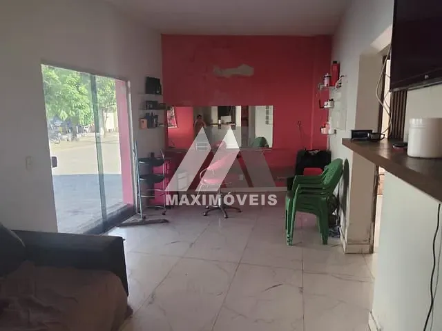 Casa com 150m² 3 quartos e 1 banheiro, à venda, no bairro Esplanada em Araçuaí