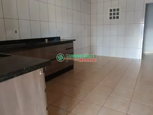 Casa 3 quartos e 2 banheiros, para alugar, no bairro Jardim Panorama em Canarana