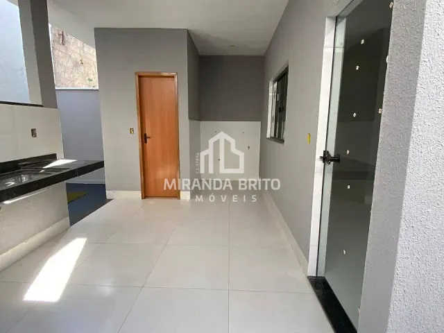 Casa 2 quartos e 2 banheiros, à venda, no bairro Setor Conde dos Arcos em Aparecida de Goiânia