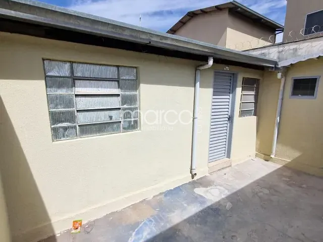 Casa 1 quarto e 1 banheiro, para alugar, no bairro Setor Campinas em Goiânia