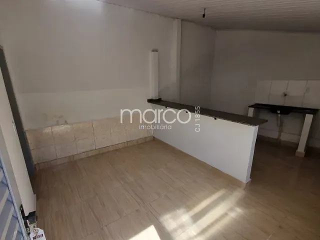 Casa 1 quarto e 1 banheiro, para alugar, no bairro Setor Campinas em Goiânia