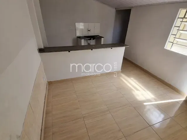 Casa 1 quarto e 1 banheiro, para alugar, no bairro Setor Campinas em Goiânia
