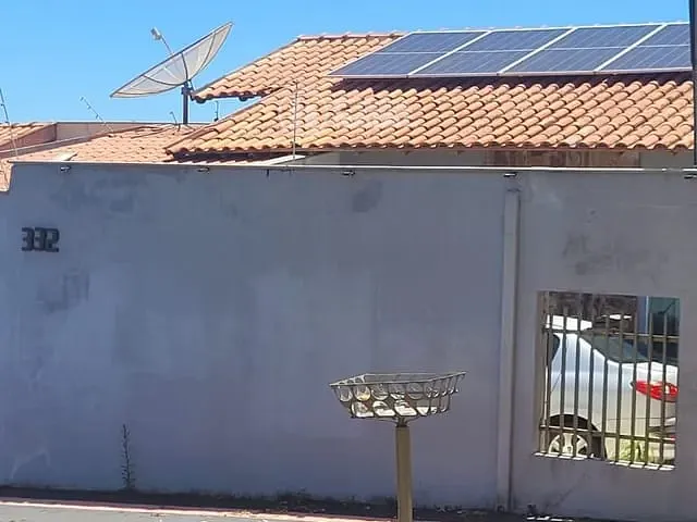 Casa com 250m² 3 quartos e 2 banheiros, à venda, no bairro Parque Residencial Michael Licha em Londrina