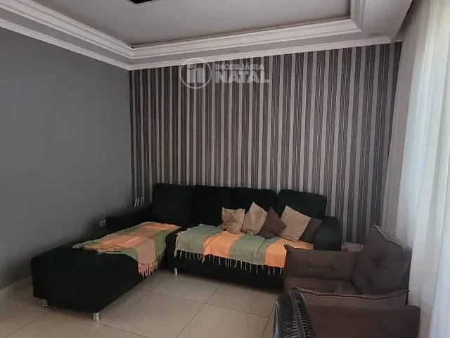 Casa com 250m² 3 quartos e 2 banheiros, à venda, no bairro Parque Residencial Michael Licha em Londrina
