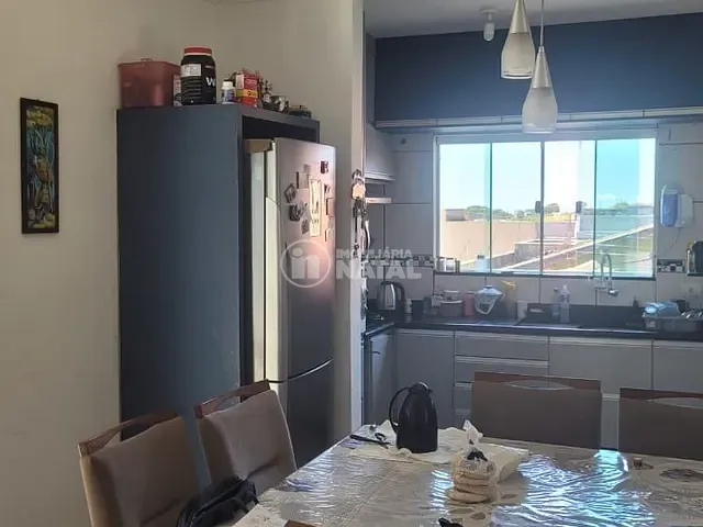 Casa com 250m² 3 quartos e 2 banheiros, à venda, no bairro Parque Residencial Michael Licha em Londrina