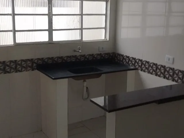 Casa 1 quarto e 1 banheiro, para alugar, no bairro Vila Olinda em São Paulo
