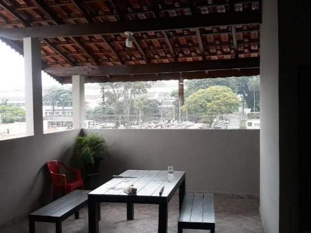 Casa com 400m² 3 quartos e 4 banheiros, à venda, no bairro Bandeiras em Osasco