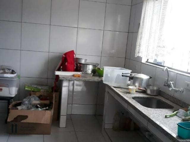 Casa com 400m² 3 quartos e 4 banheiros, à venda, no bairro Bandeiras em Osasco