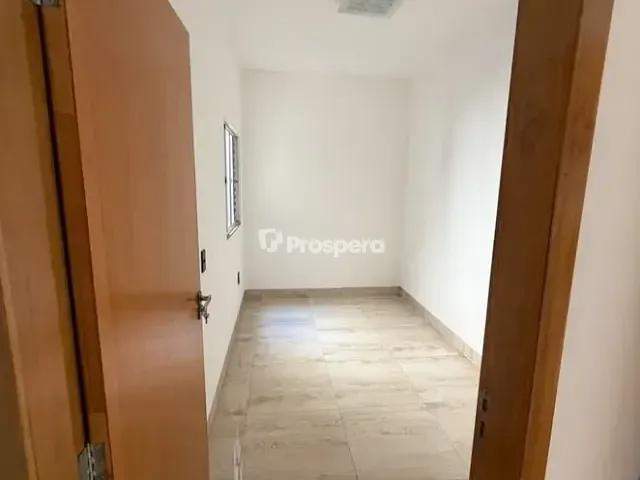 Casa com 100m² 2 quartos e 2 banheiros, à venda, no bairro Jardim Itália em Anápolis