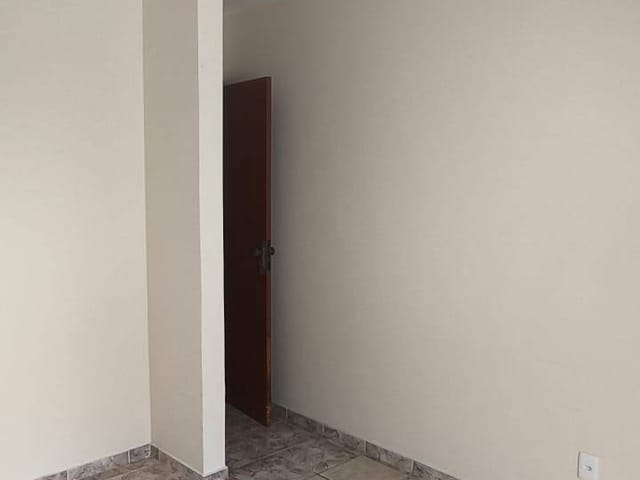 Casa 2 quartos e 2 banheiros, para alugar, no bairro Extensão do Bosque em Rio das Ostras