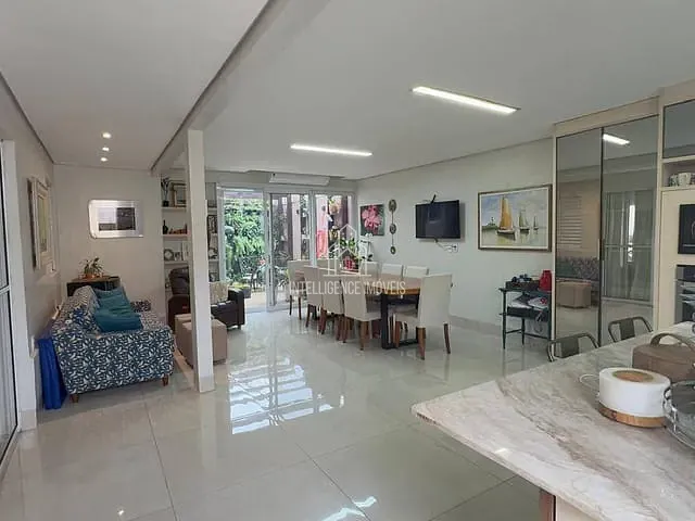 Casa com 258m² 3 quartos e 4 banheiros, à venda, no bairro Ribeirão do Lipa em Cuiabá