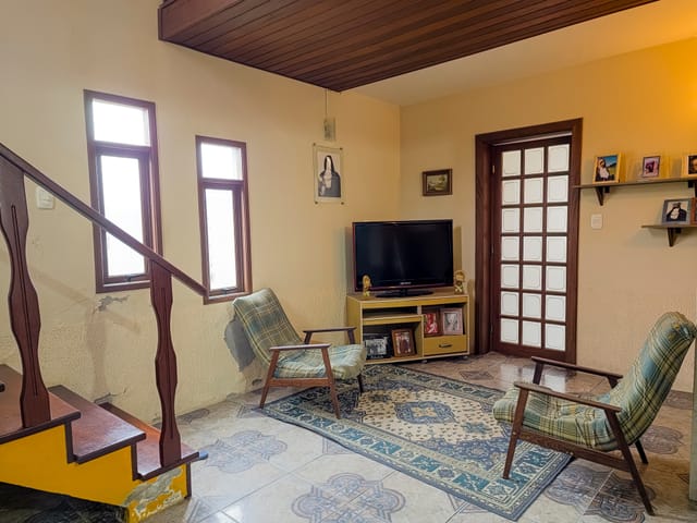 Casa com 300m² 3 quartos e 3 banheiros, à venda, no bairro Areal em Pelotas
