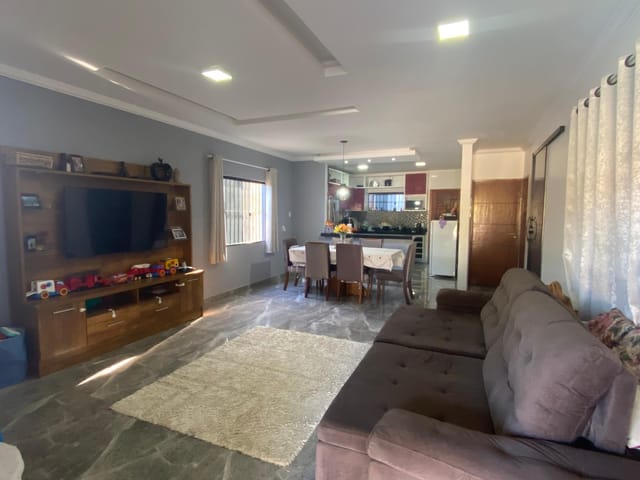 Casa com 360m² 3 quartos e 3 banheiros, à venda, no bairro Baixo Grande em São Pedro da Aldeia