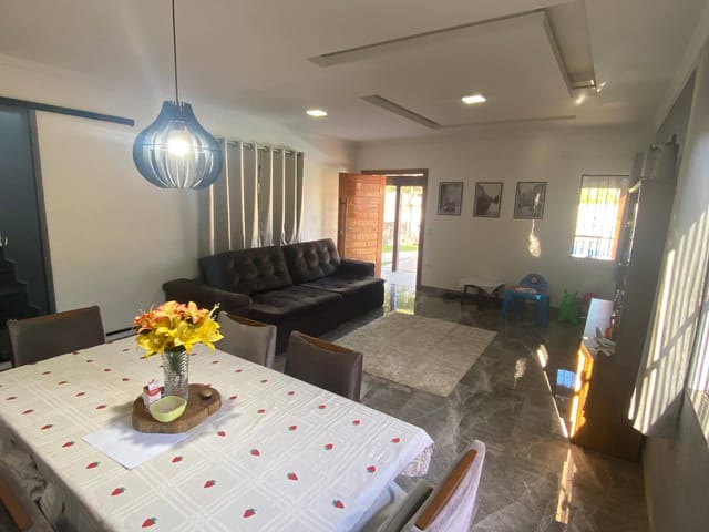 Casa com 360m² 3 quartos e 3 banheiros, à venda, no bairro Baixo Grande em São Pedro da Aldeia
