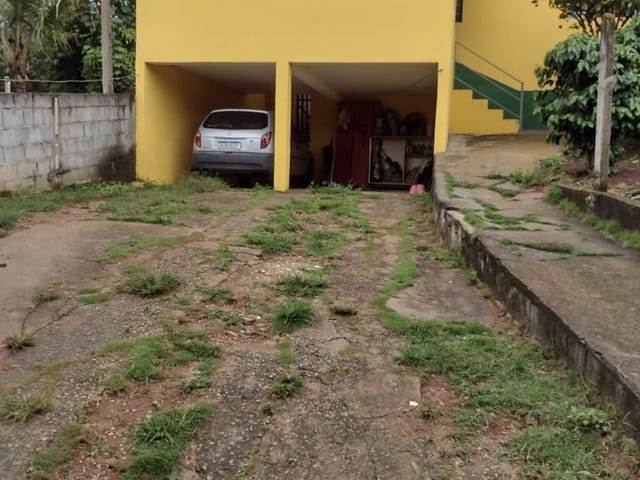 Casa com 300m² 3 quartos e 2 banheiros, à venda, no bairro Mantiqueira em Extrema
