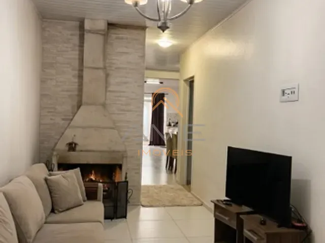 Casa 2 quartos e 1 banheiro, à venda, no bairro Fragata em Pelotas